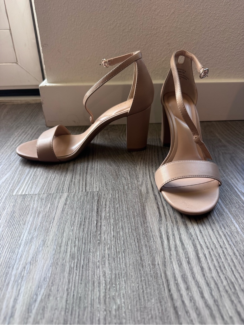 Worn Once: Size 8 Wide Width Tan Neutral Nude Block Heel Ankle Strap
